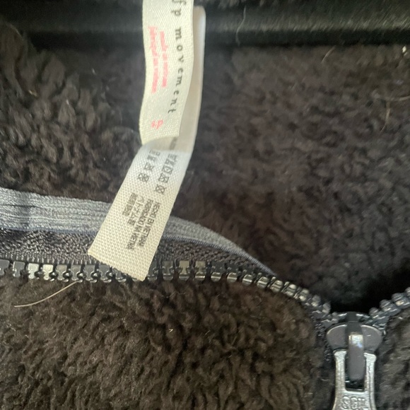 Free people Teddy zip up - Picture 2 of 5